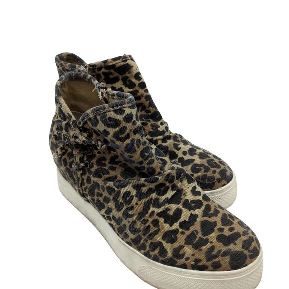 Very G Shoes - Very G 9.5 Leopard Canvas High-Top Sneakers, Tan/Black, Fair